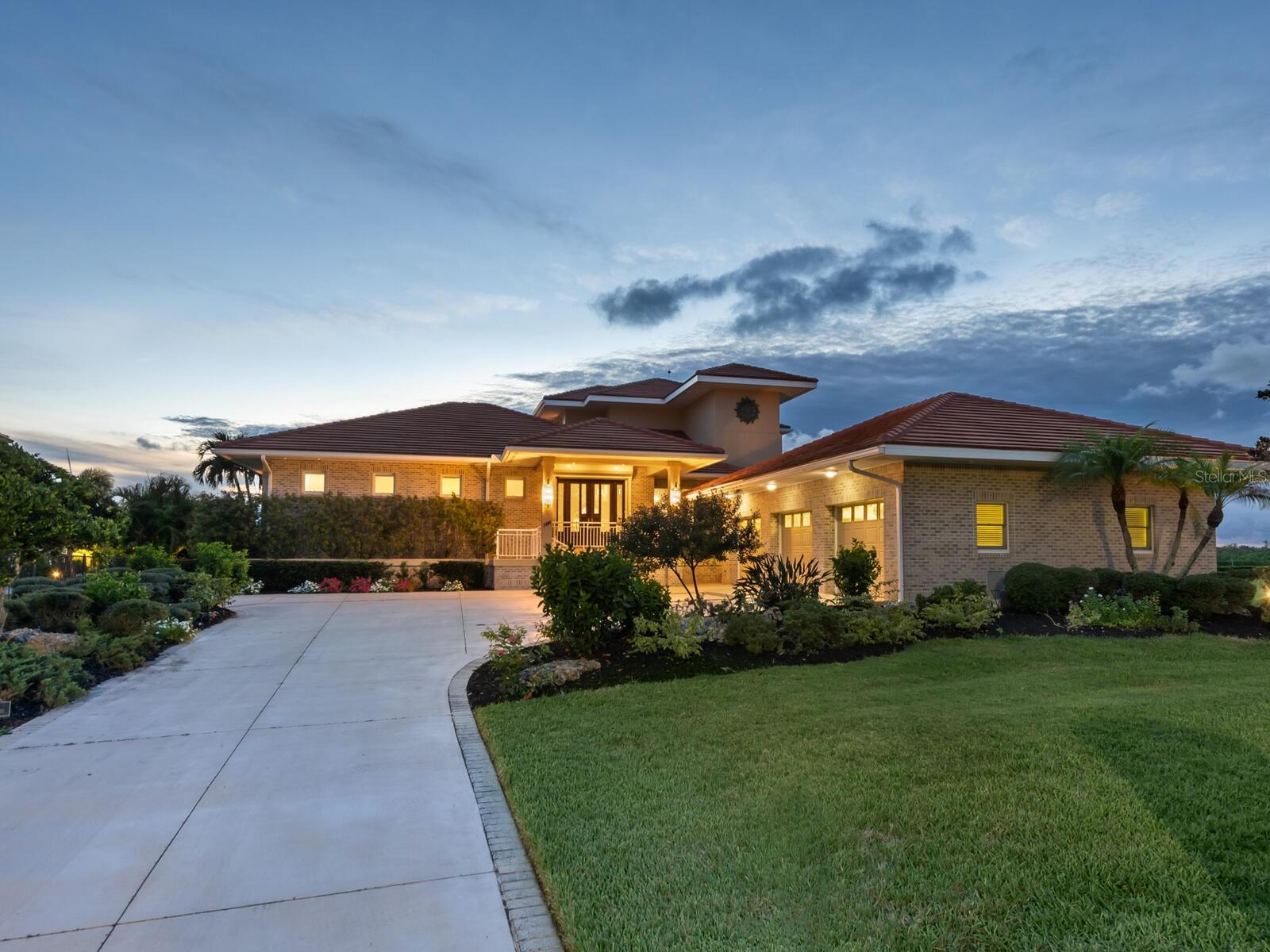 5800 Tidewood Avenue, FL