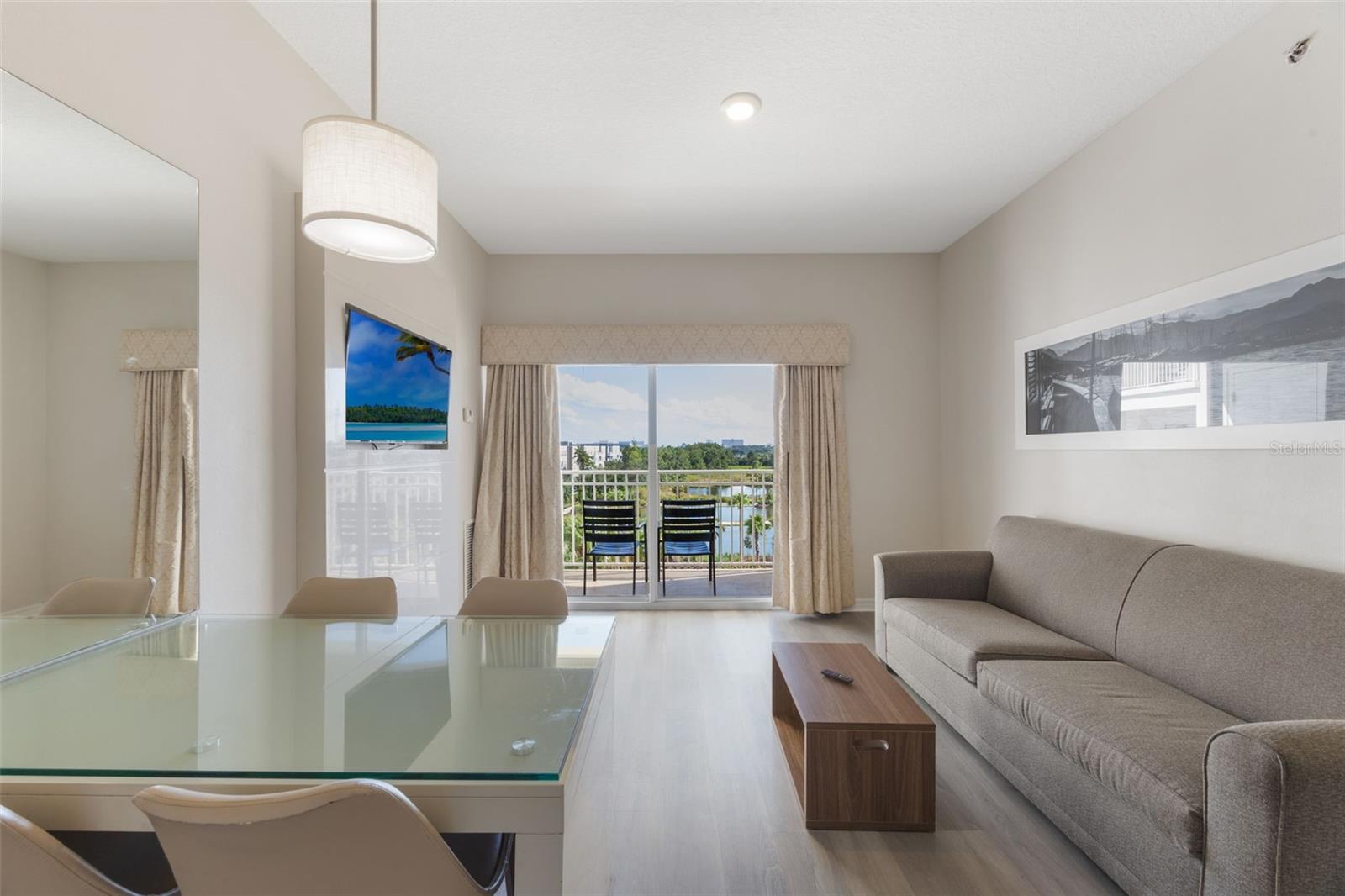 7383 Universal Boulevard, FL