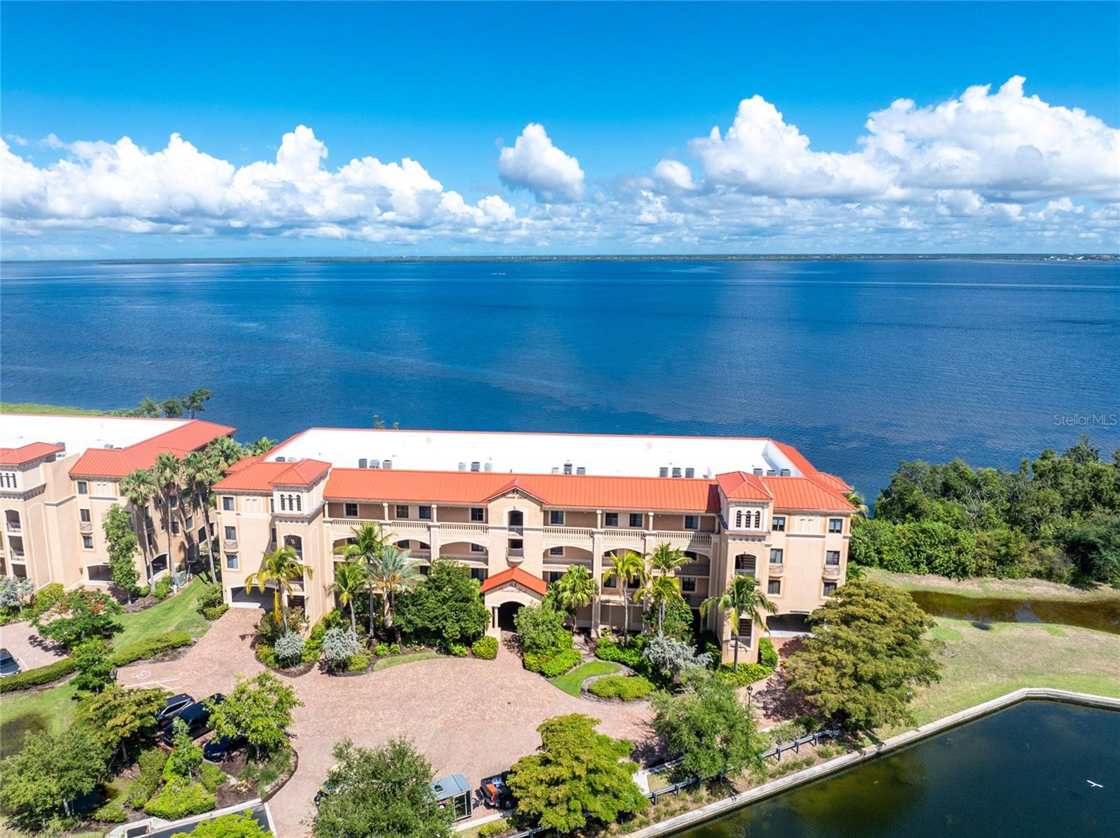 85 Vivante Boulevard, FL
