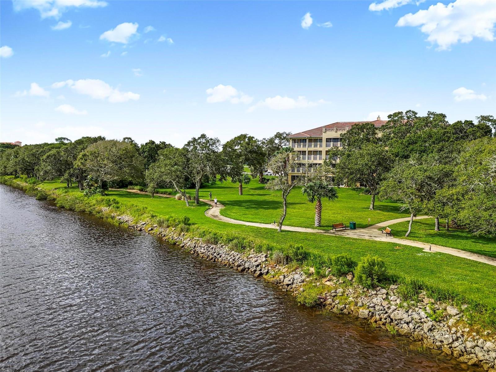 115 Riverview Bend, FL