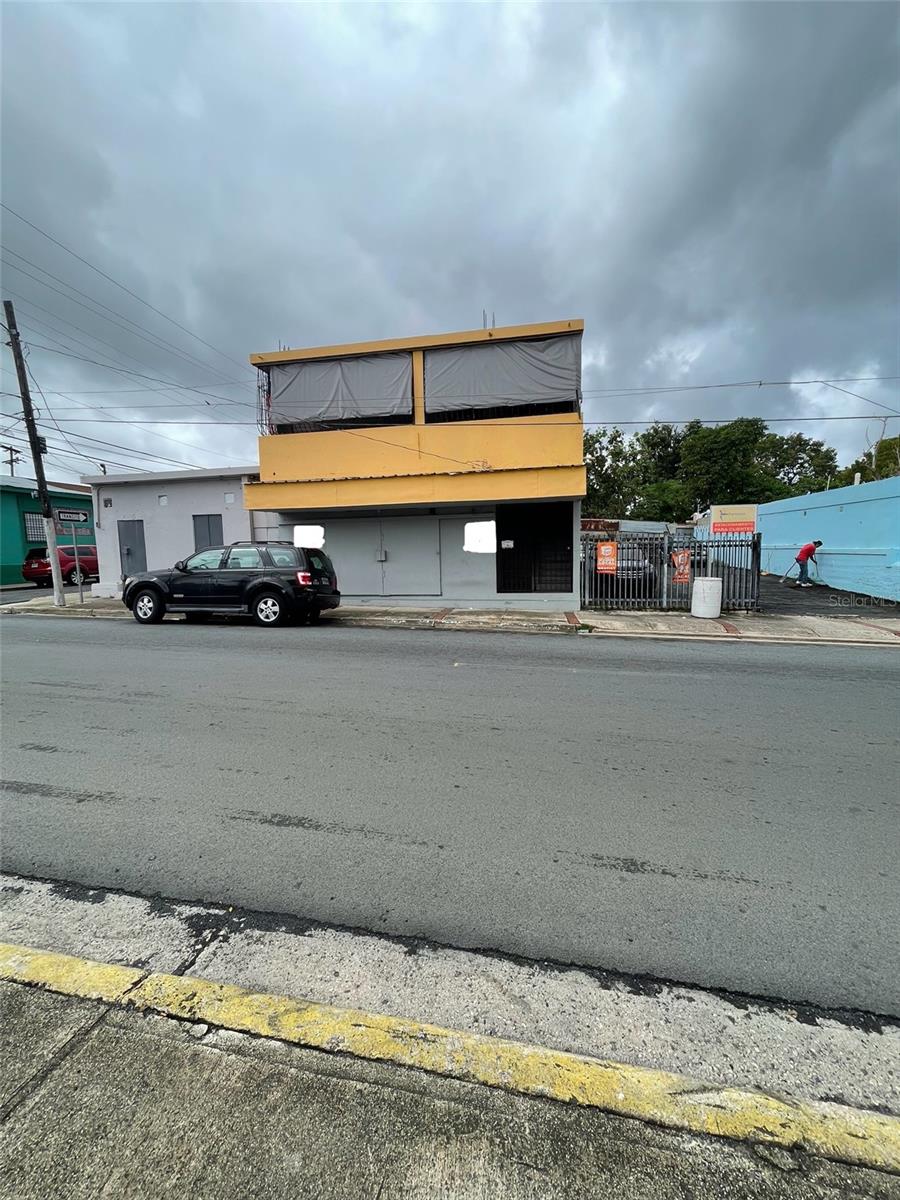 203 Calle Comerio, PR