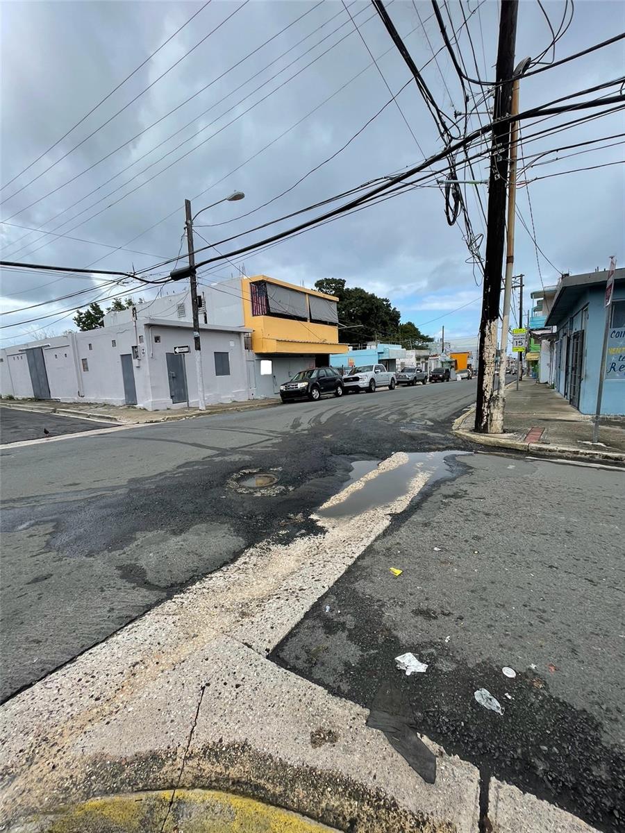203 Calle Comerio, PR