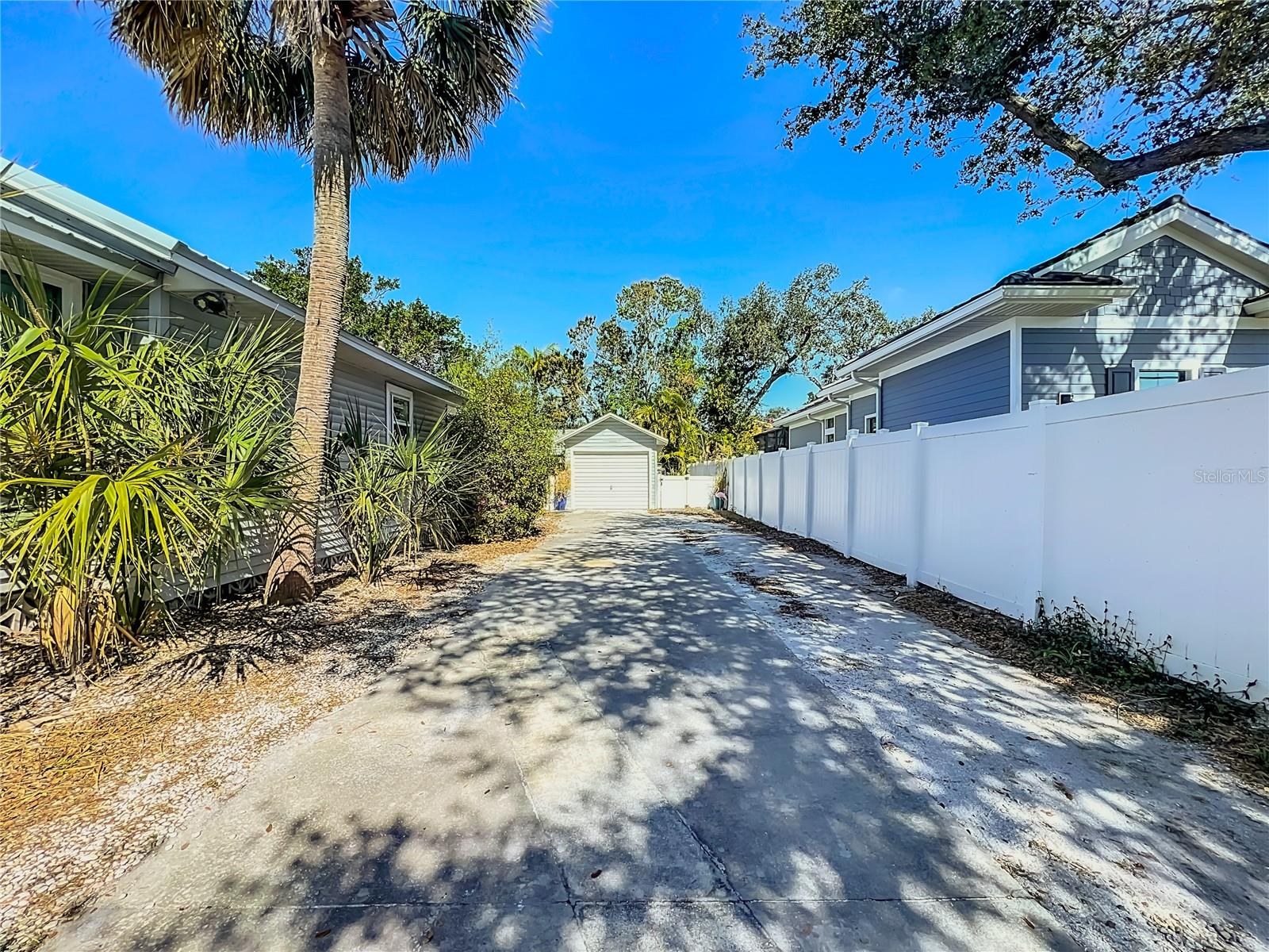 1687 Arlington Street, FL