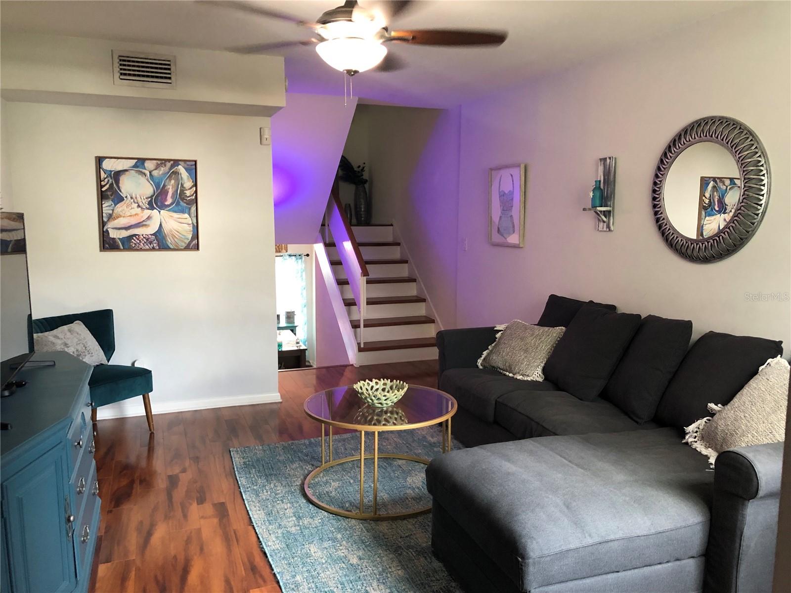 4304 La Riviera Court, FL