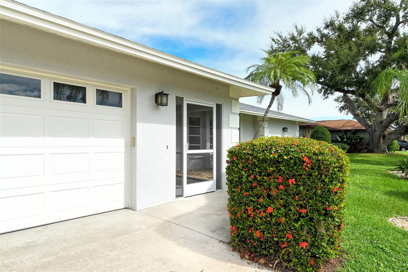 6722 Roxbury Drive, FL