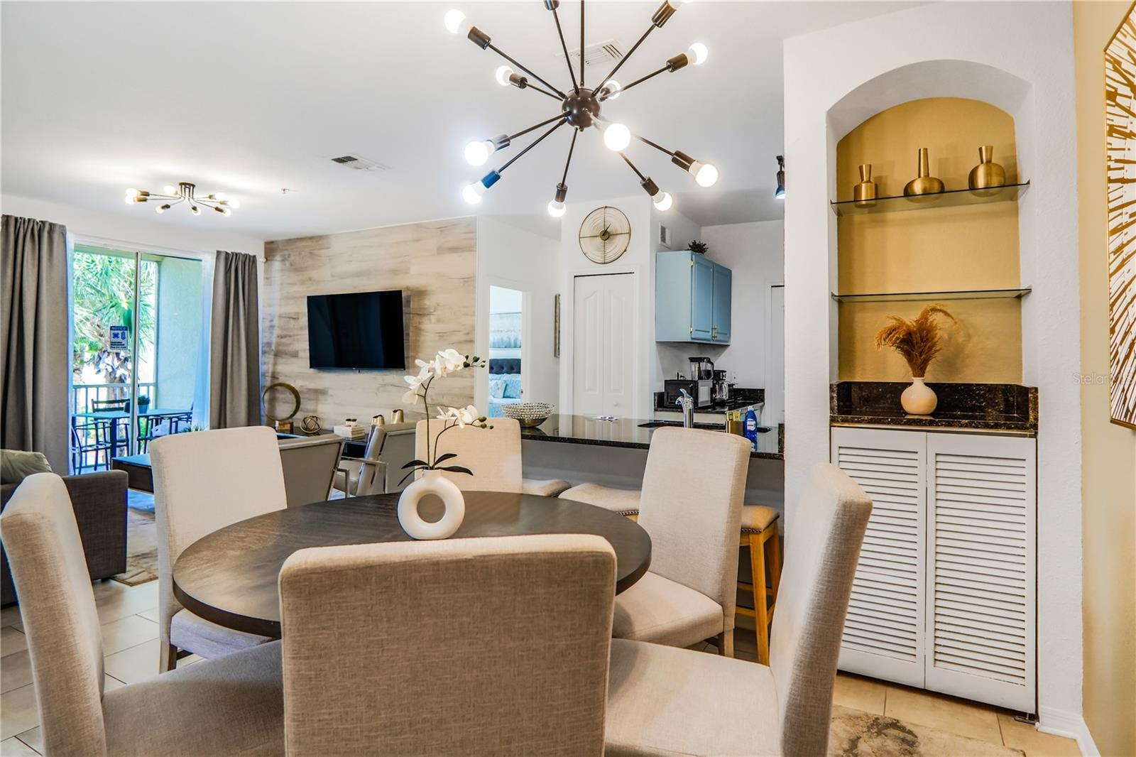 8836 Dunes Court, FL