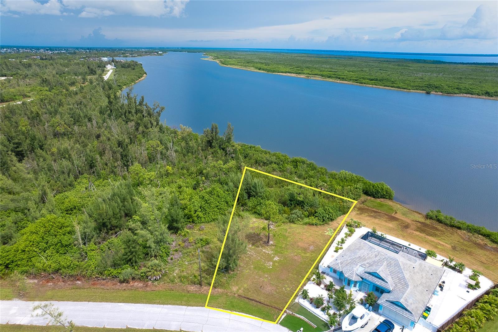 16468 Liggett Circle, FL