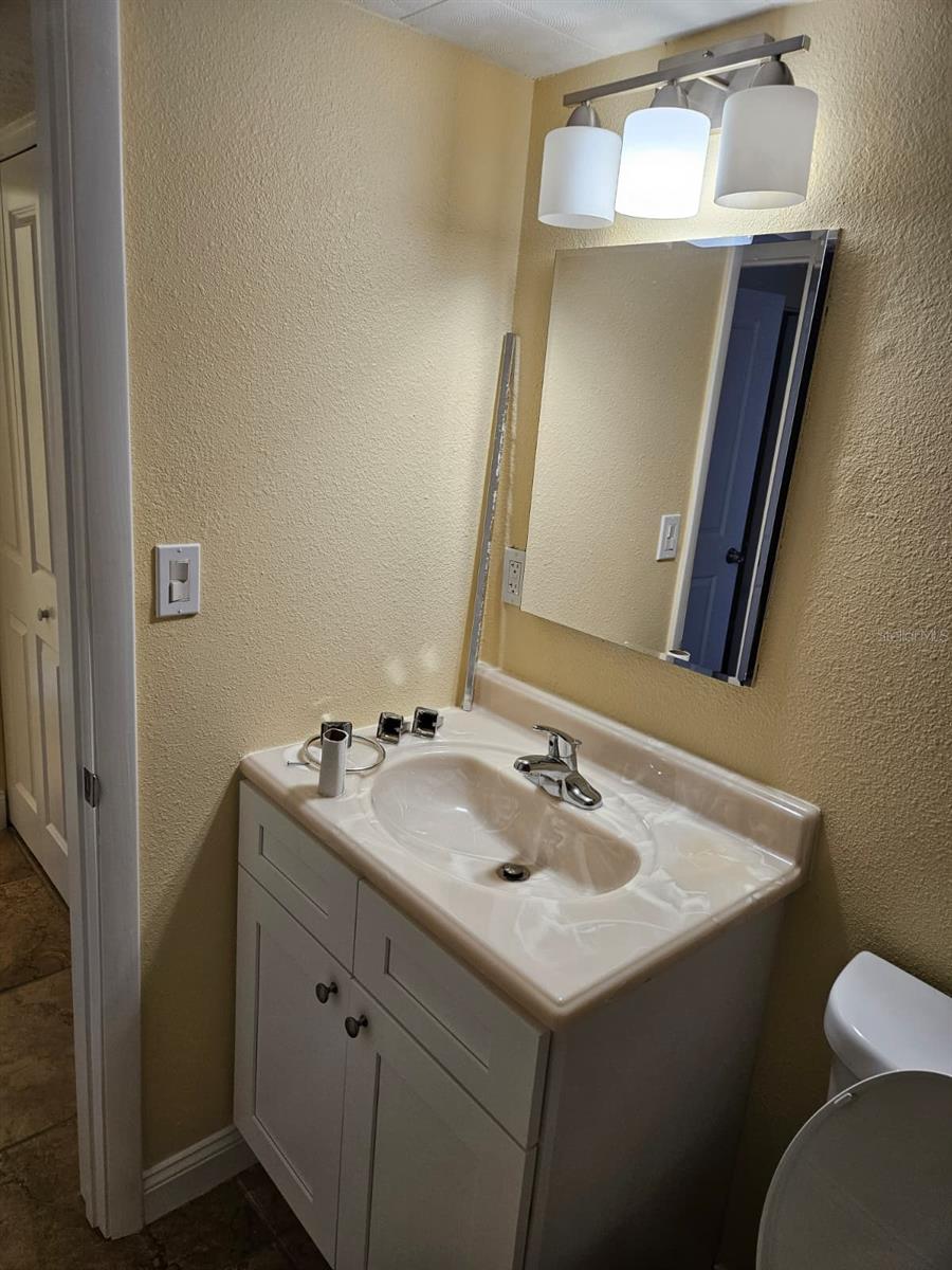 2424 Tampa Bay Boulevard, FL