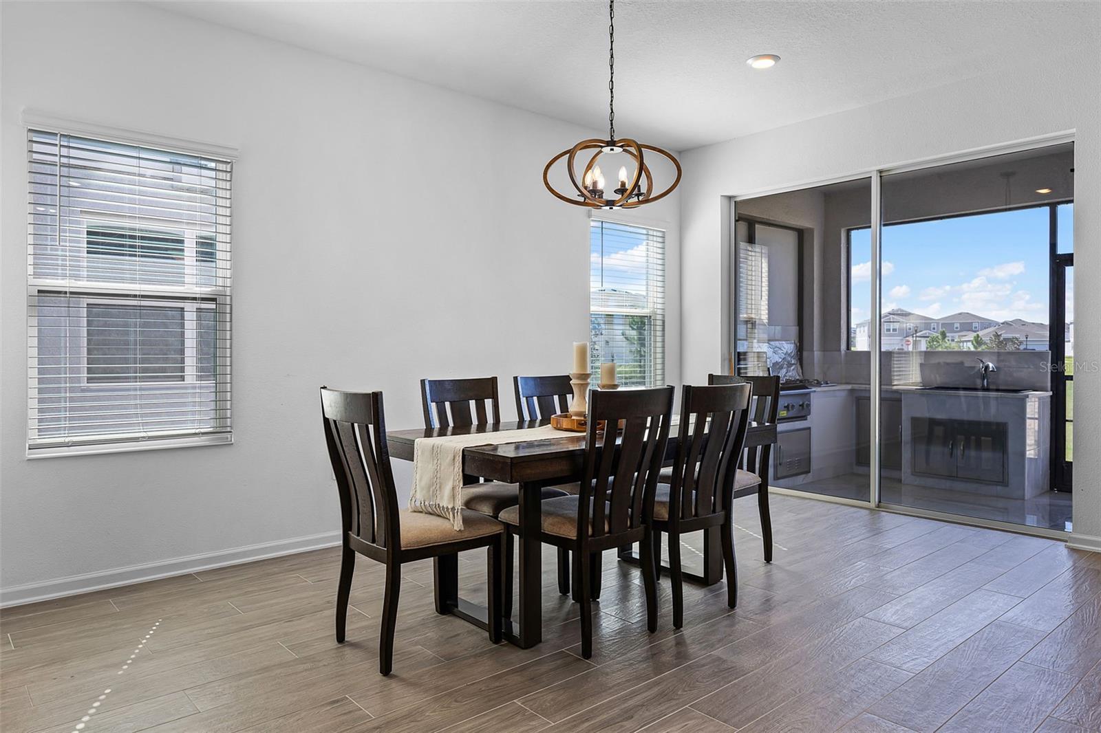 2527 Runners Circle, FL