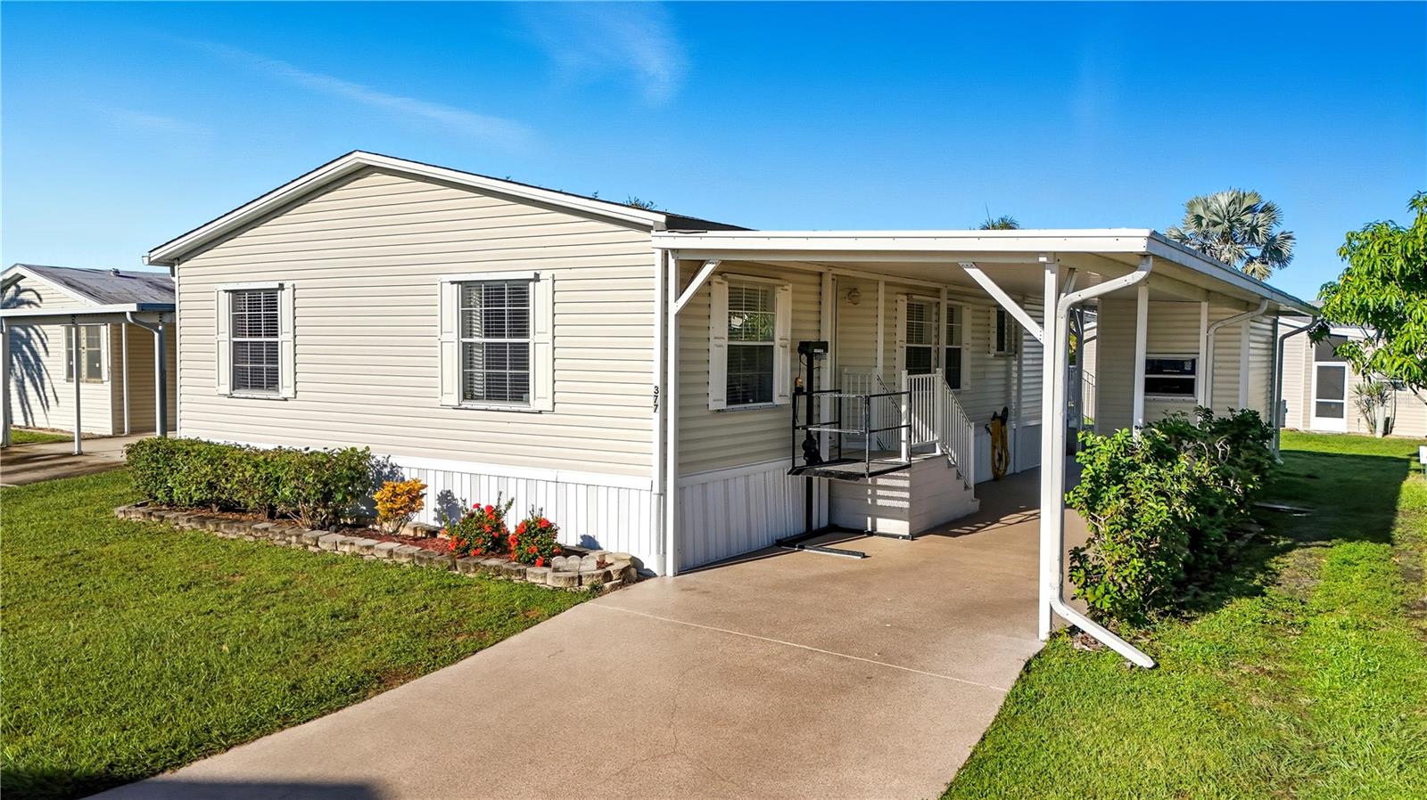 1000 Kings Highway, FL