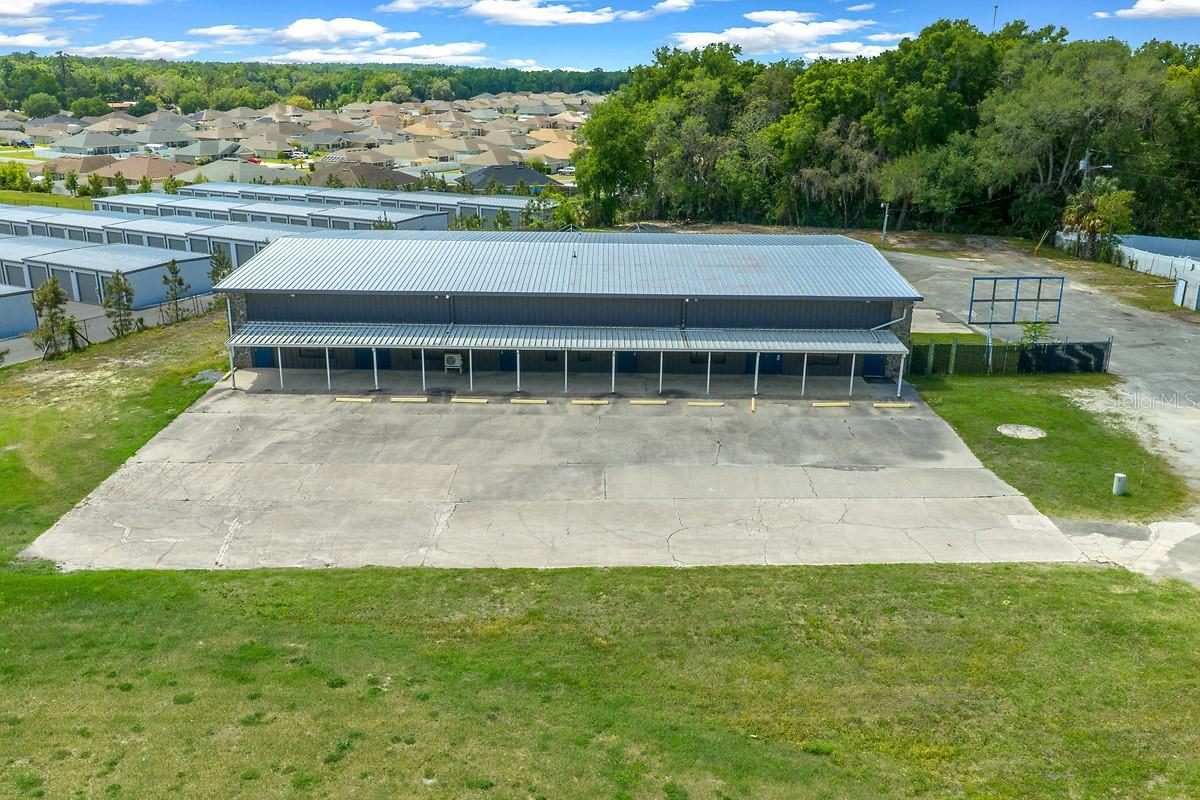 9732 Us Highway 441 Highway, FL