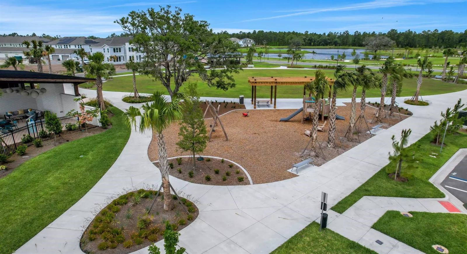 2916 Caravan Path, FL