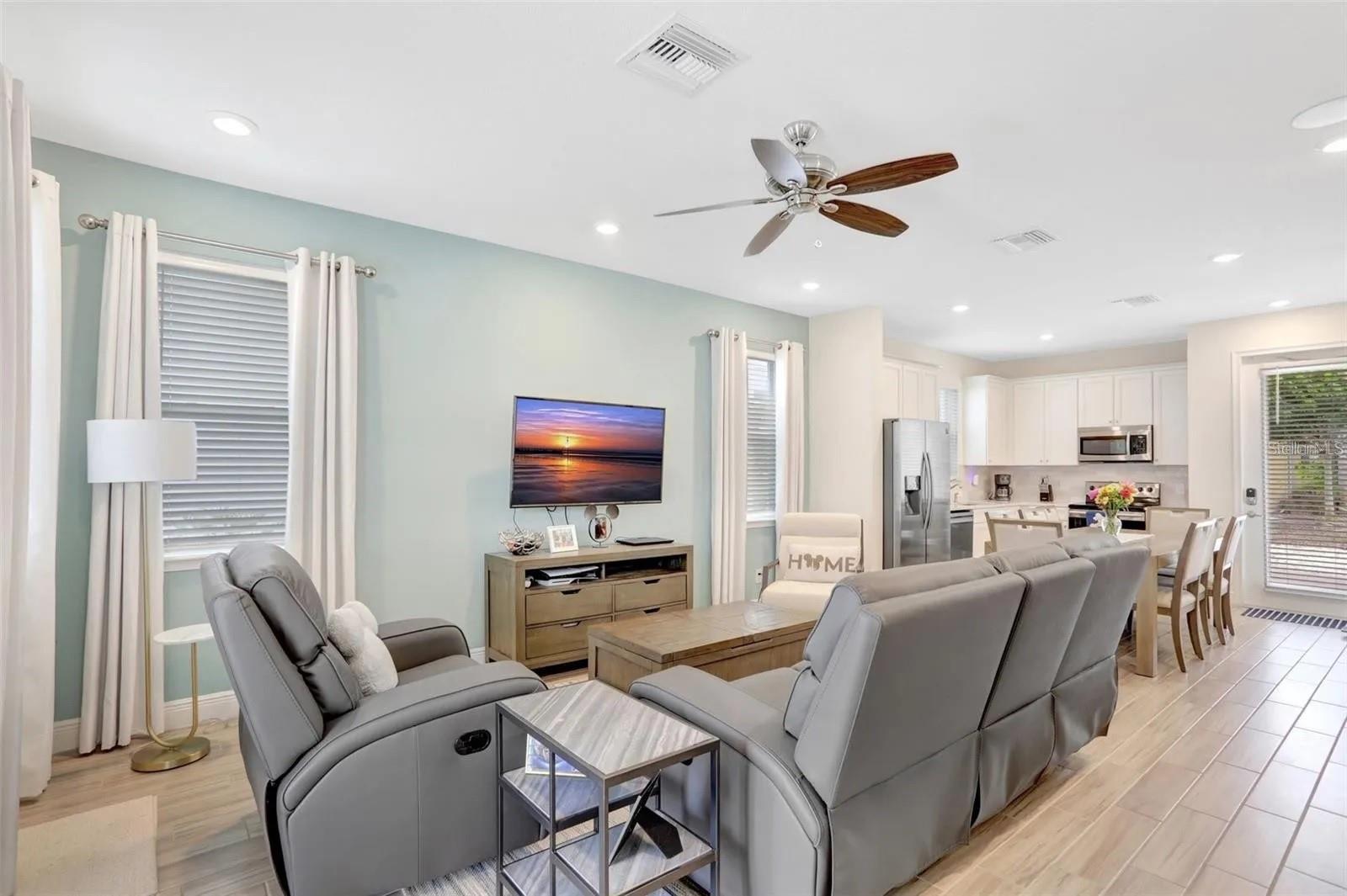 8044 Lost Shaker Lane, FL