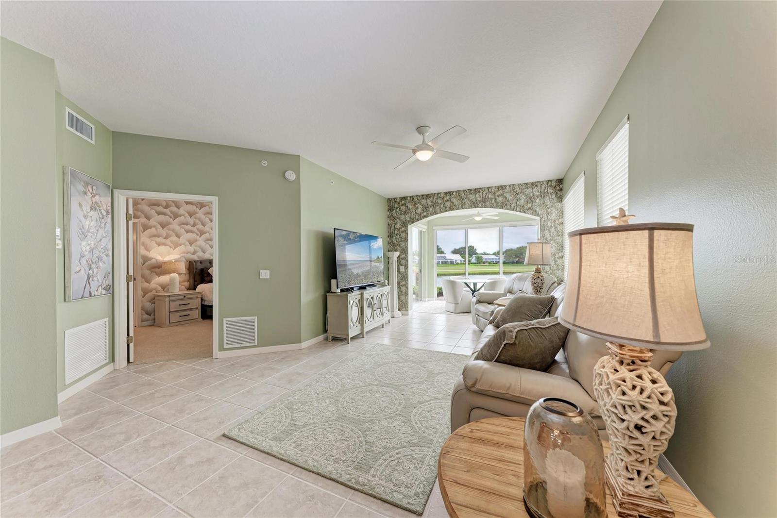 119 Woodbridge Drive, FL