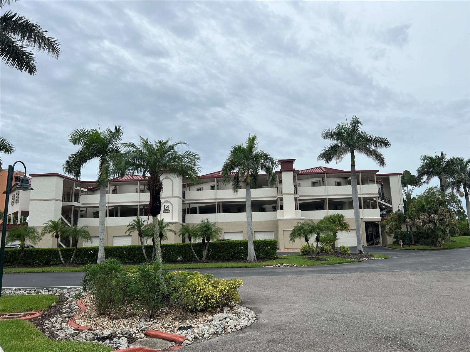 3220 Southshore Drive, FL