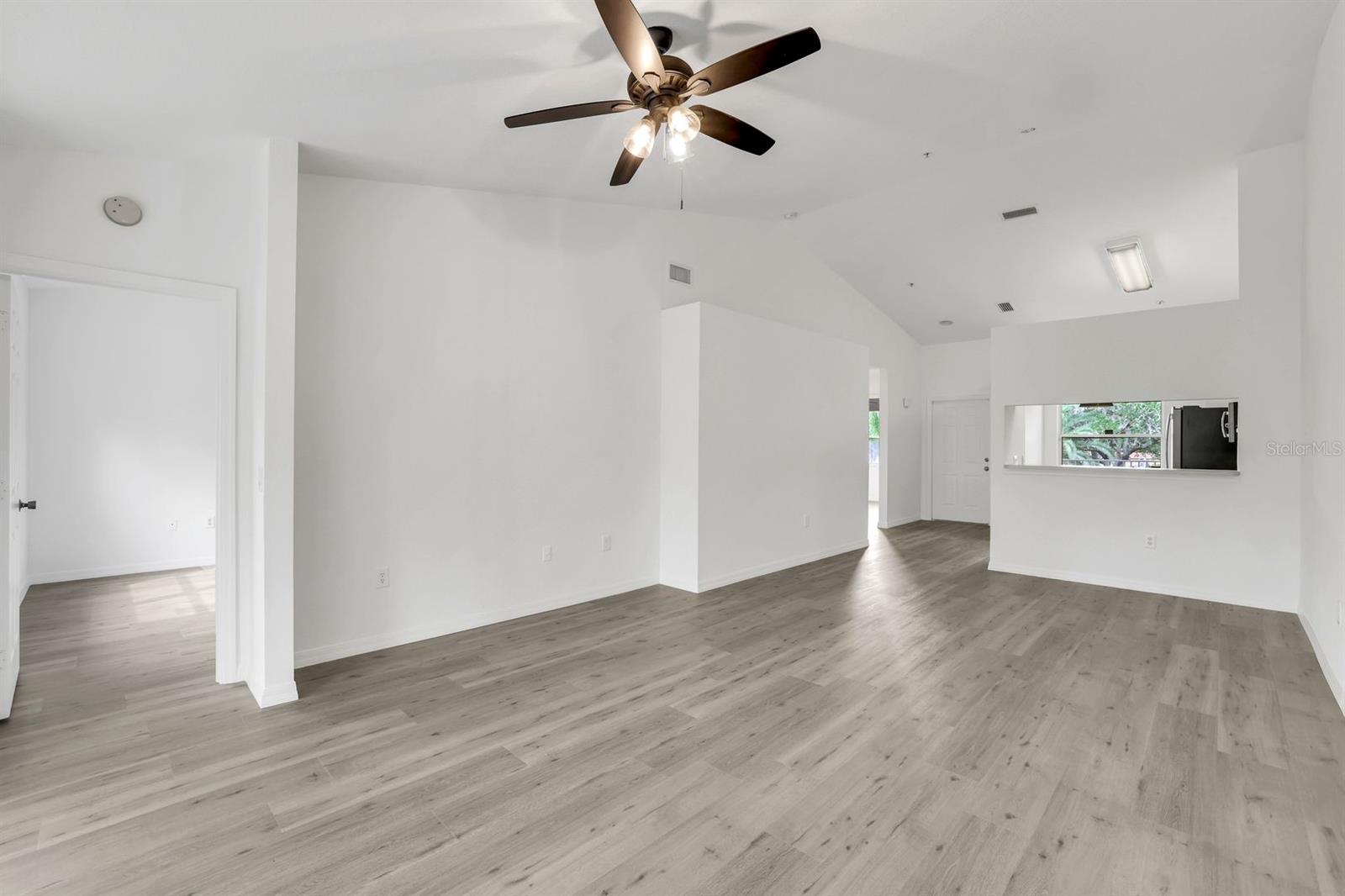 6635 Huntington Lakes Circle, FL