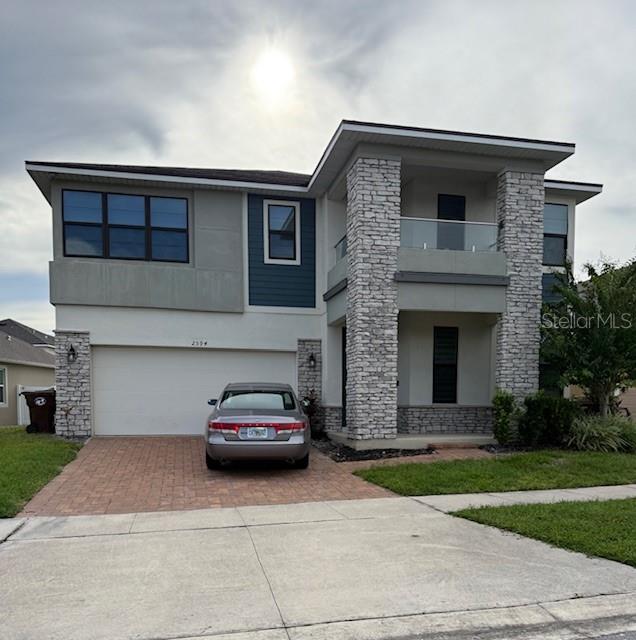2594 Trielle Av., FL