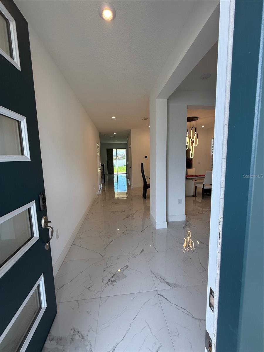 2594 Trielle Av., FL