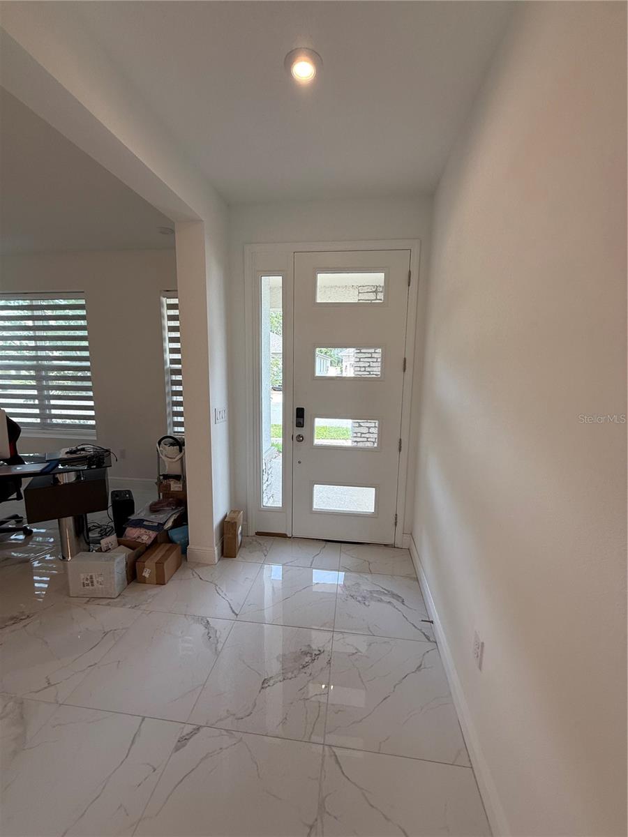 2594 Trielle Av., FL