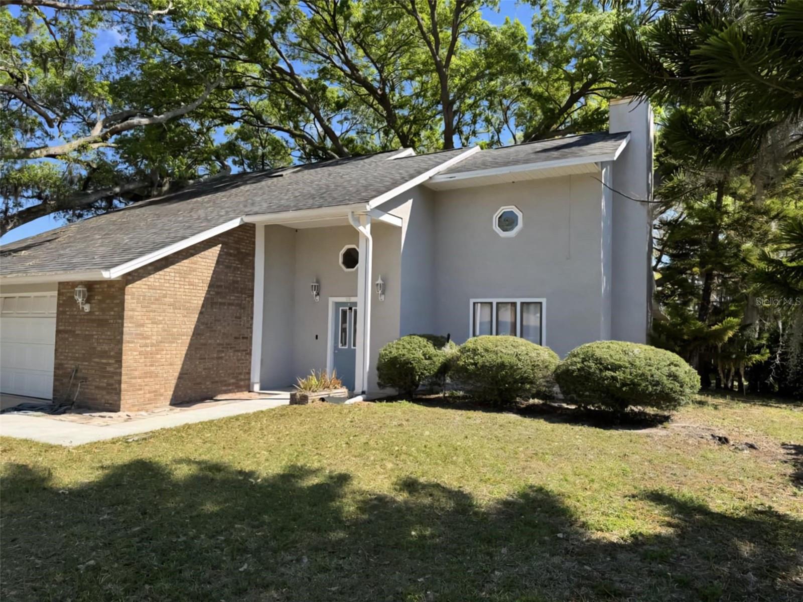 1727 Cypress Court, FL