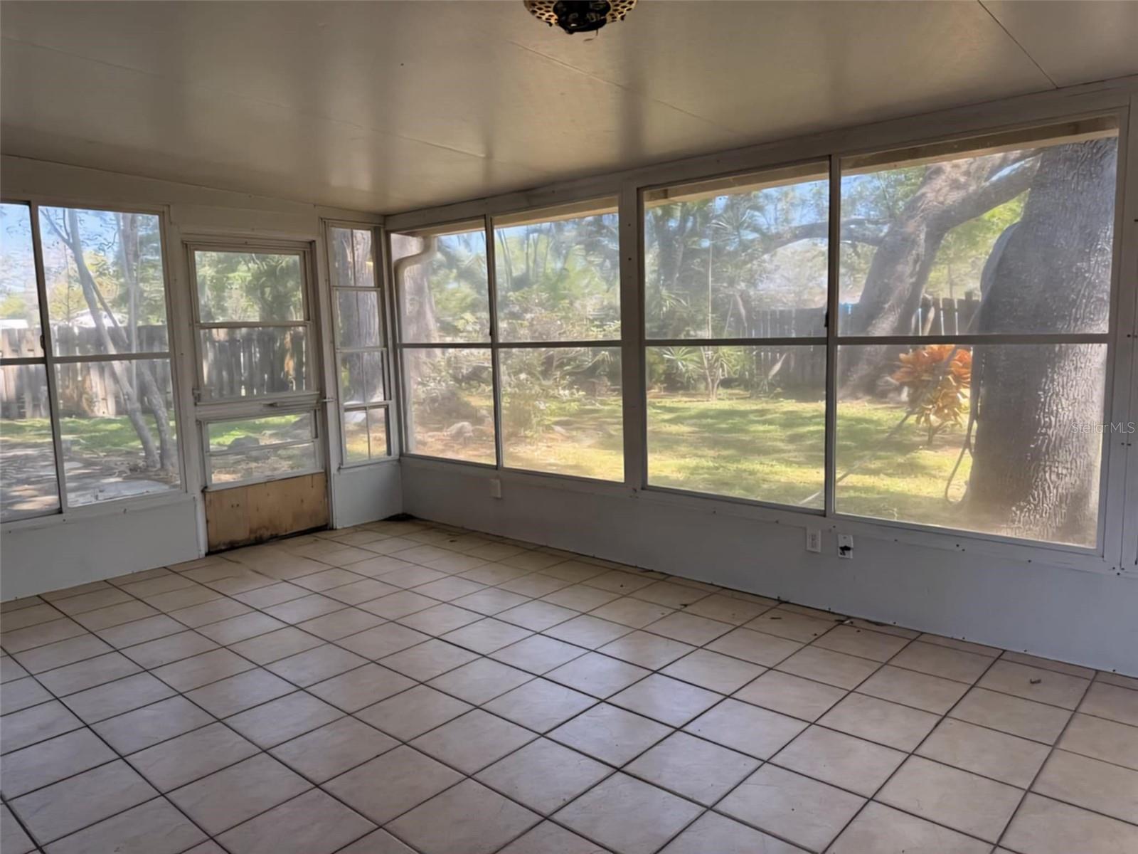 1727 Cypress Court, FL