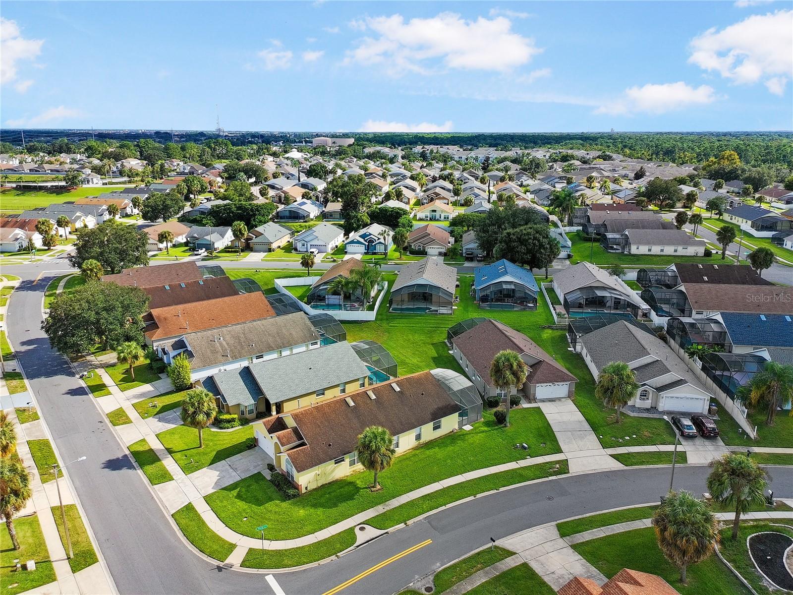 2512 Oneida Loop, FL