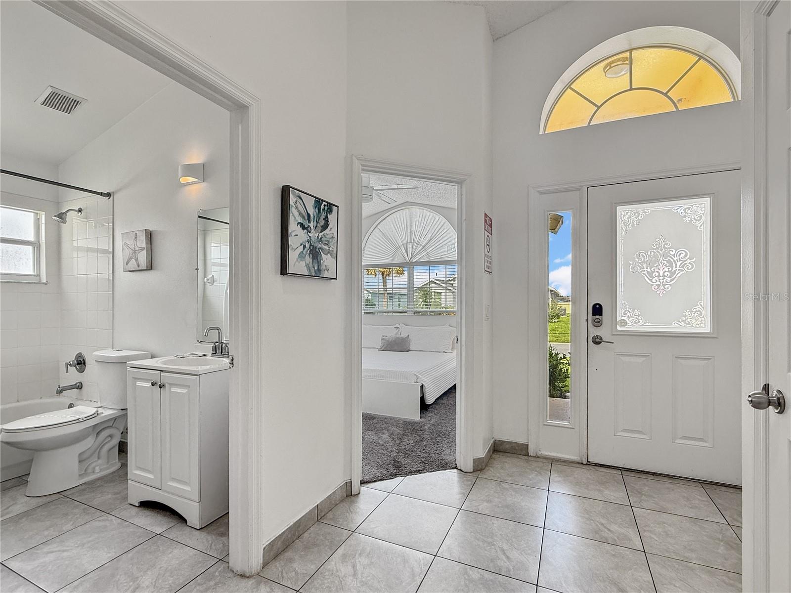 2512 Oneida Loop, FL