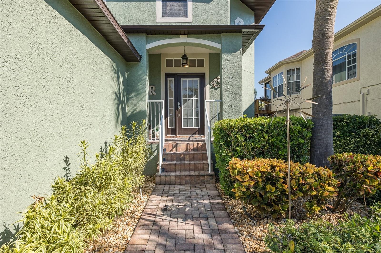 4335 Sanddollar Court, FL