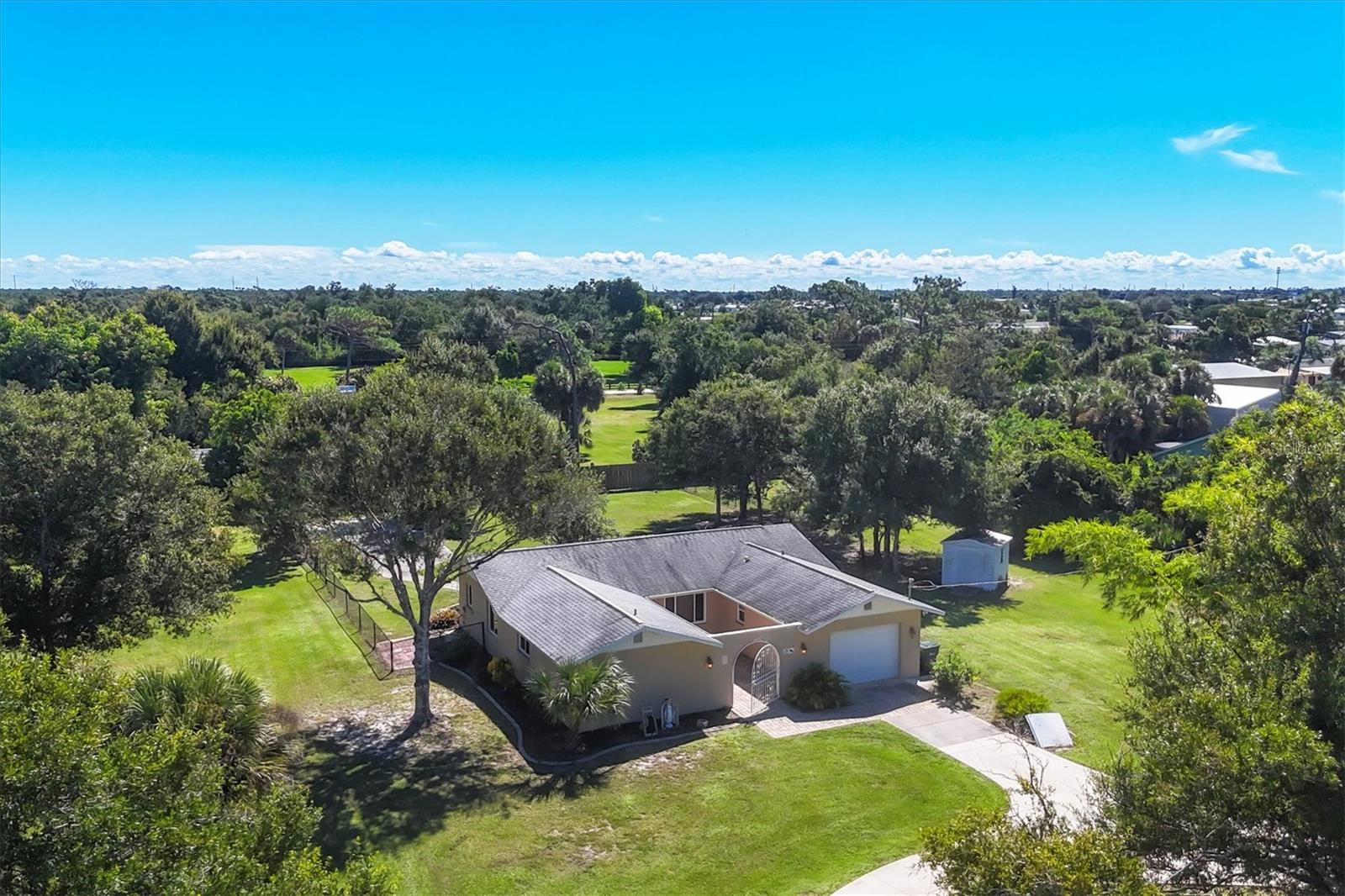 1135 Range Road, FL