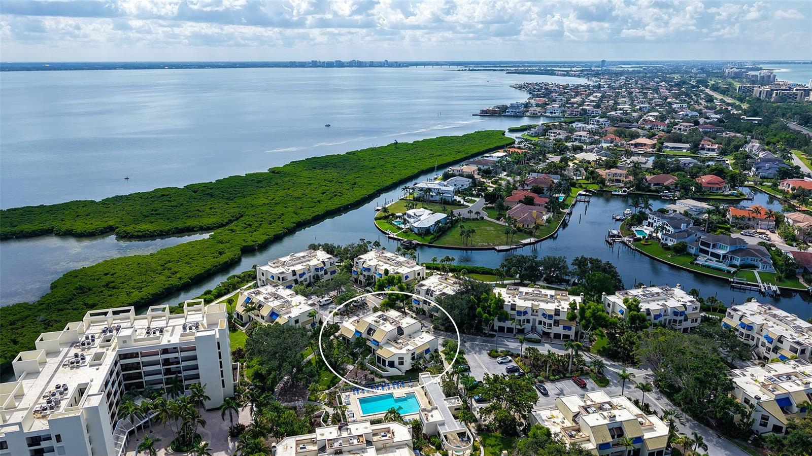 1922 Harbourside Drive, FL