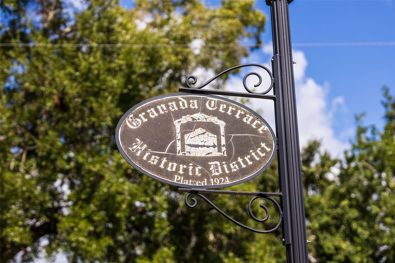 2400 Coffee Pot Boulevard, FL