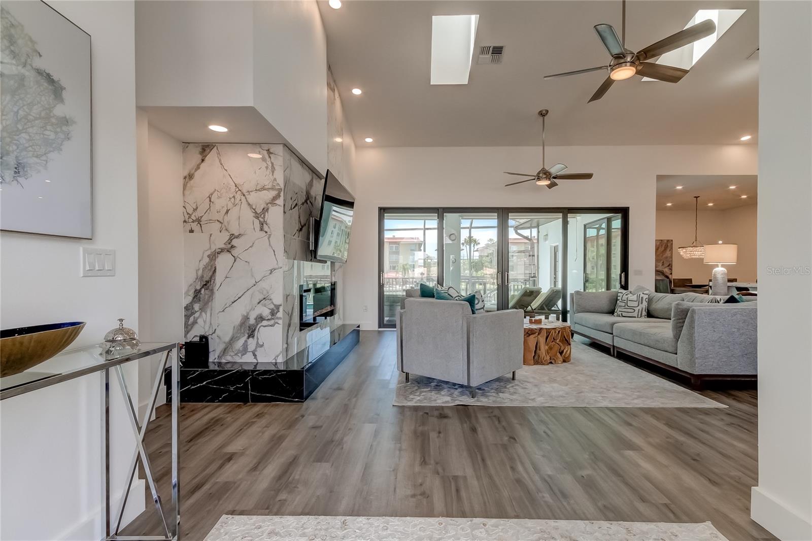 112 Leeward Island, FL