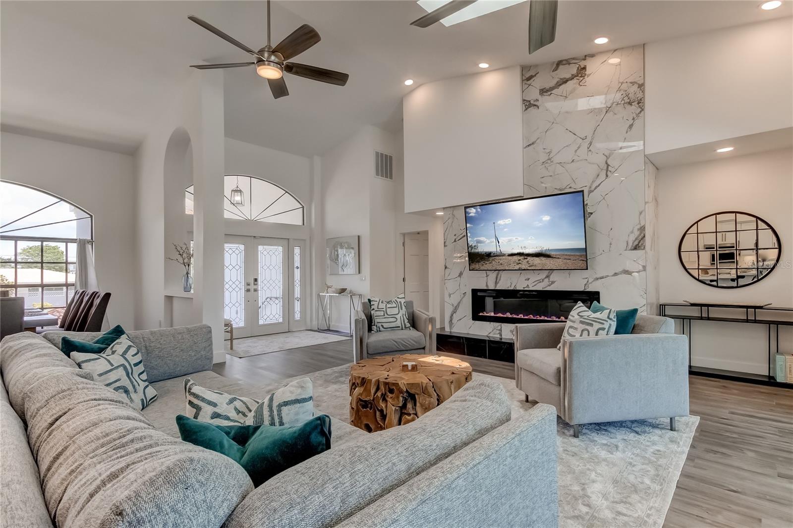 112 Leeward Island, FL