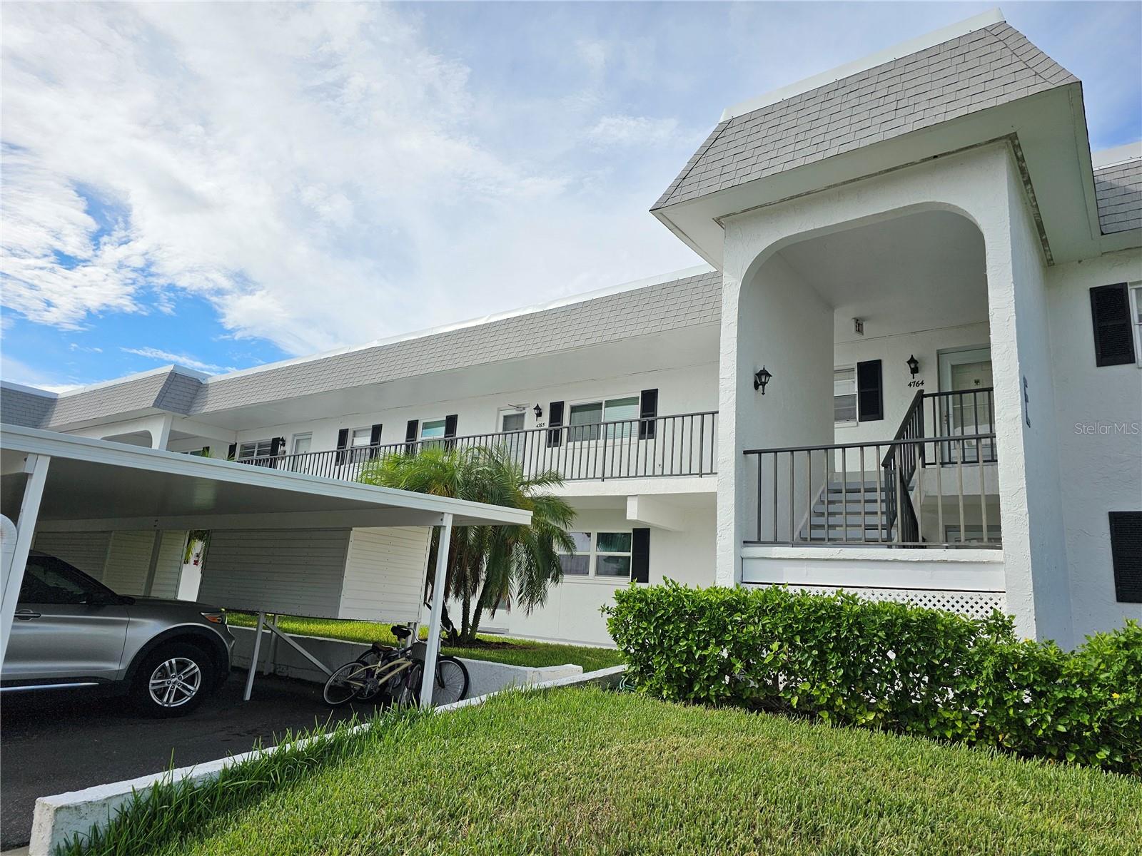 4765 Independence Drive, FL