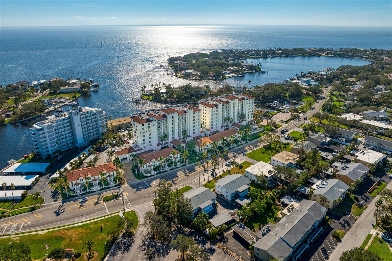 1325 Snell Isle Boulevard, FL
