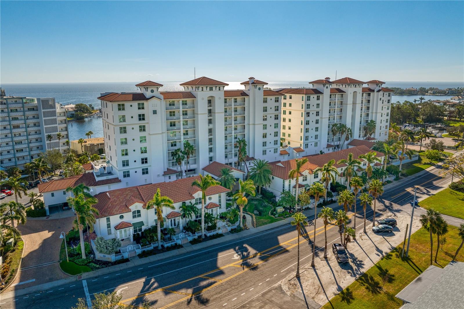 1325 Snell Isle Boulevard, FL