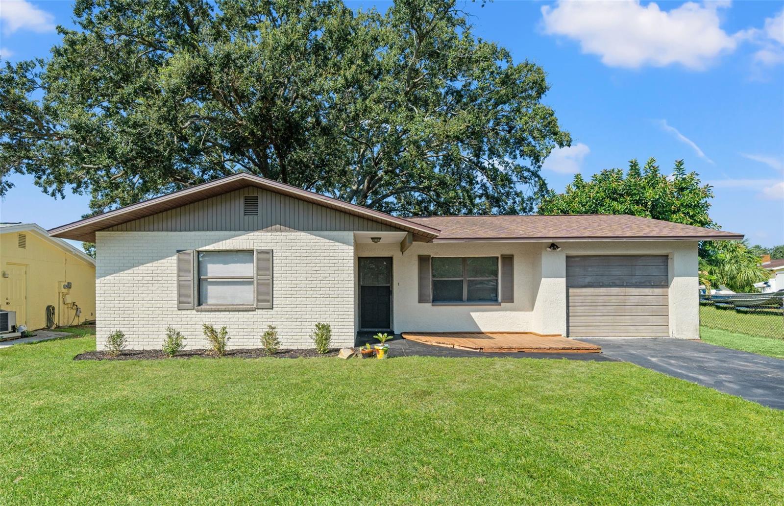 5828 Mariposa Drive, FL