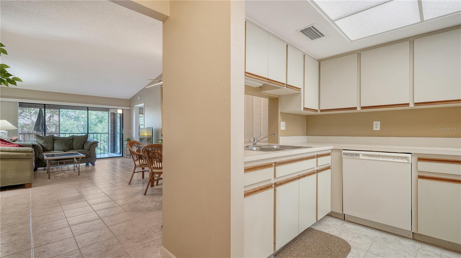 5649 Summer Side Lane, FL
