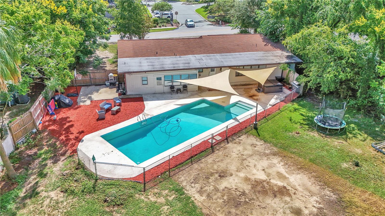 2433 2nd Street, FL