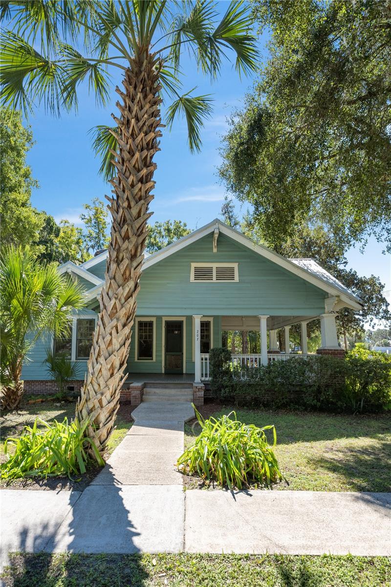 207 1st Avenue, FL