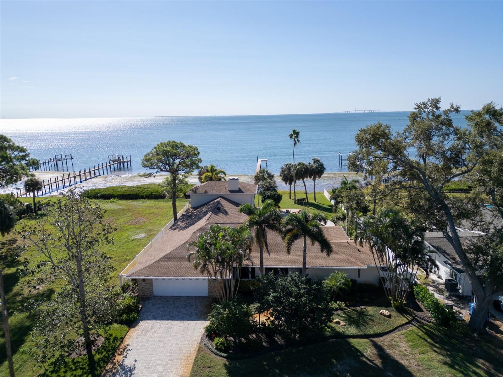 1100 Friendly Way, FL