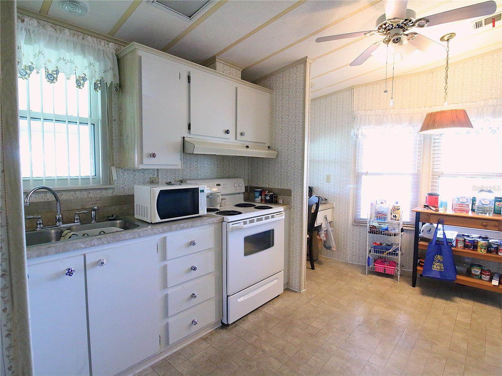 145 Jana Circle, FL
