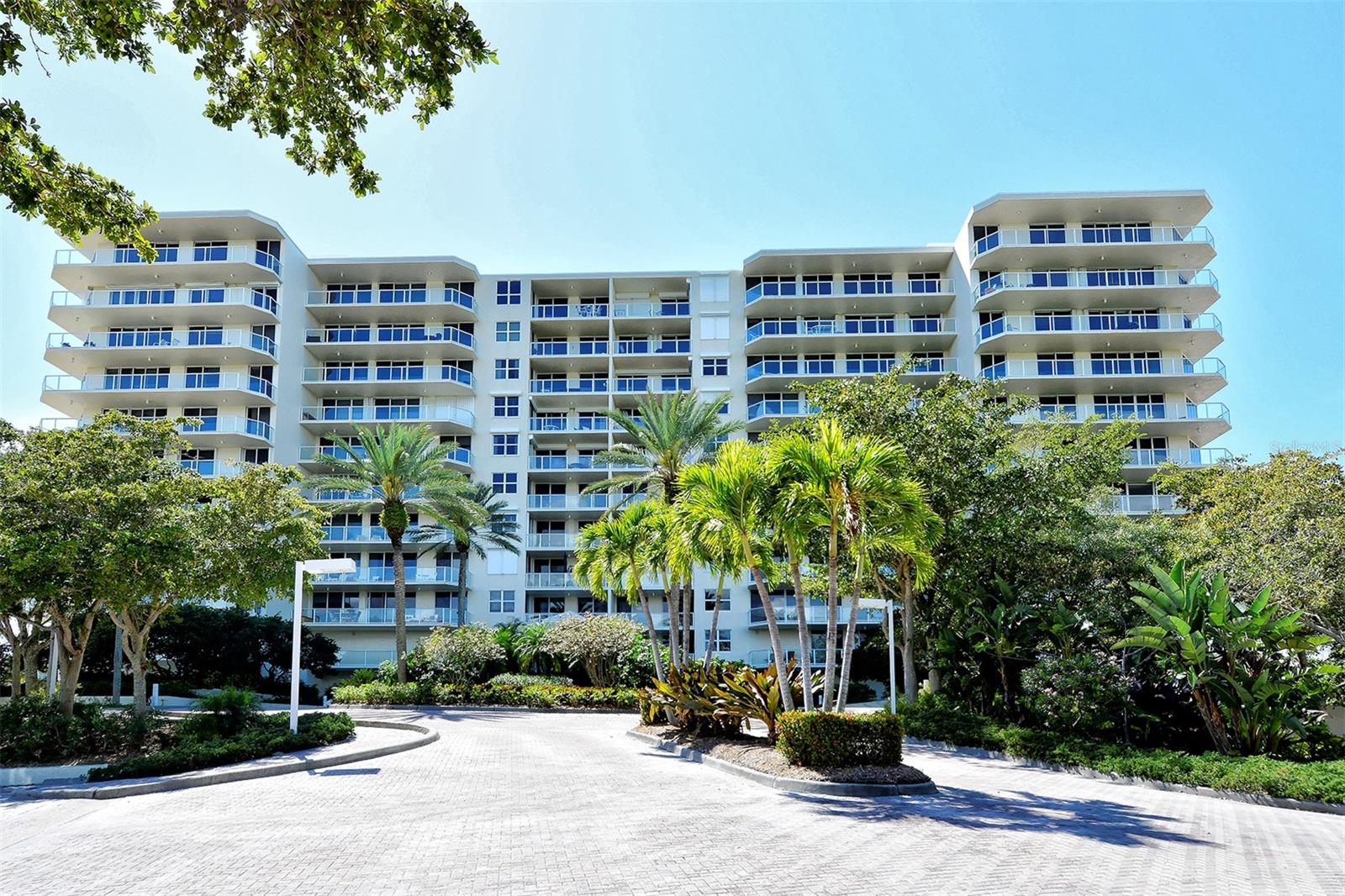 1800 Benjamin Franklin Drive, FL