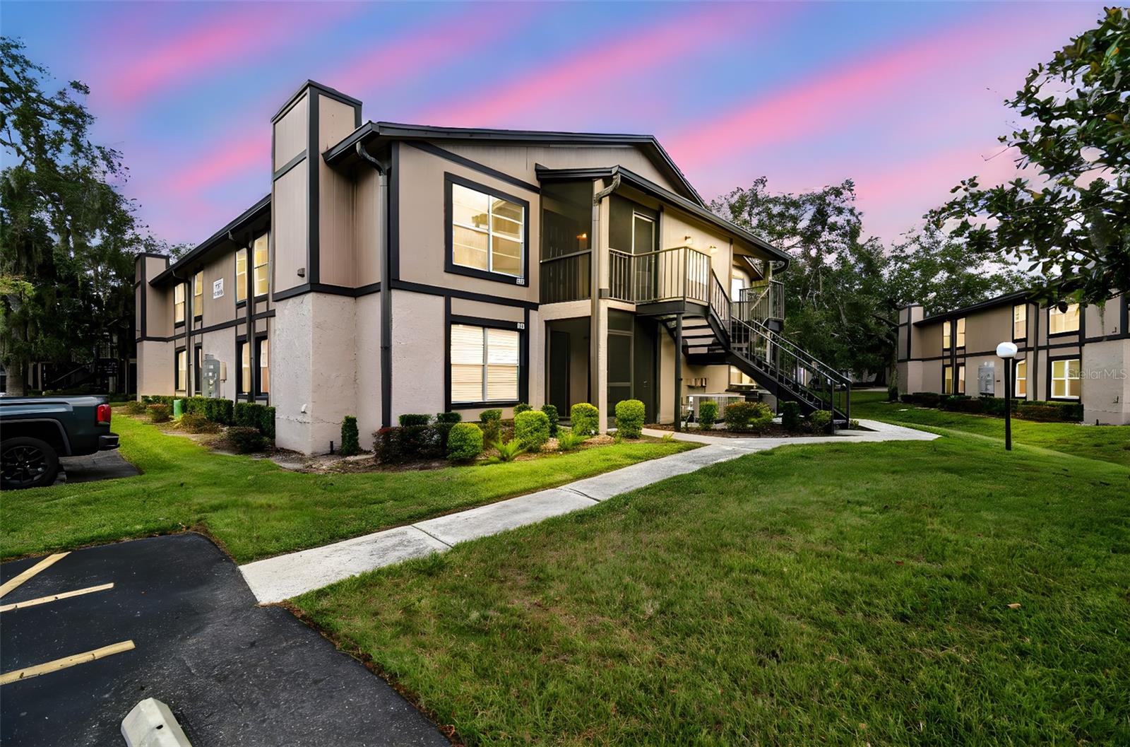 4013 Dream Oak Place, FL