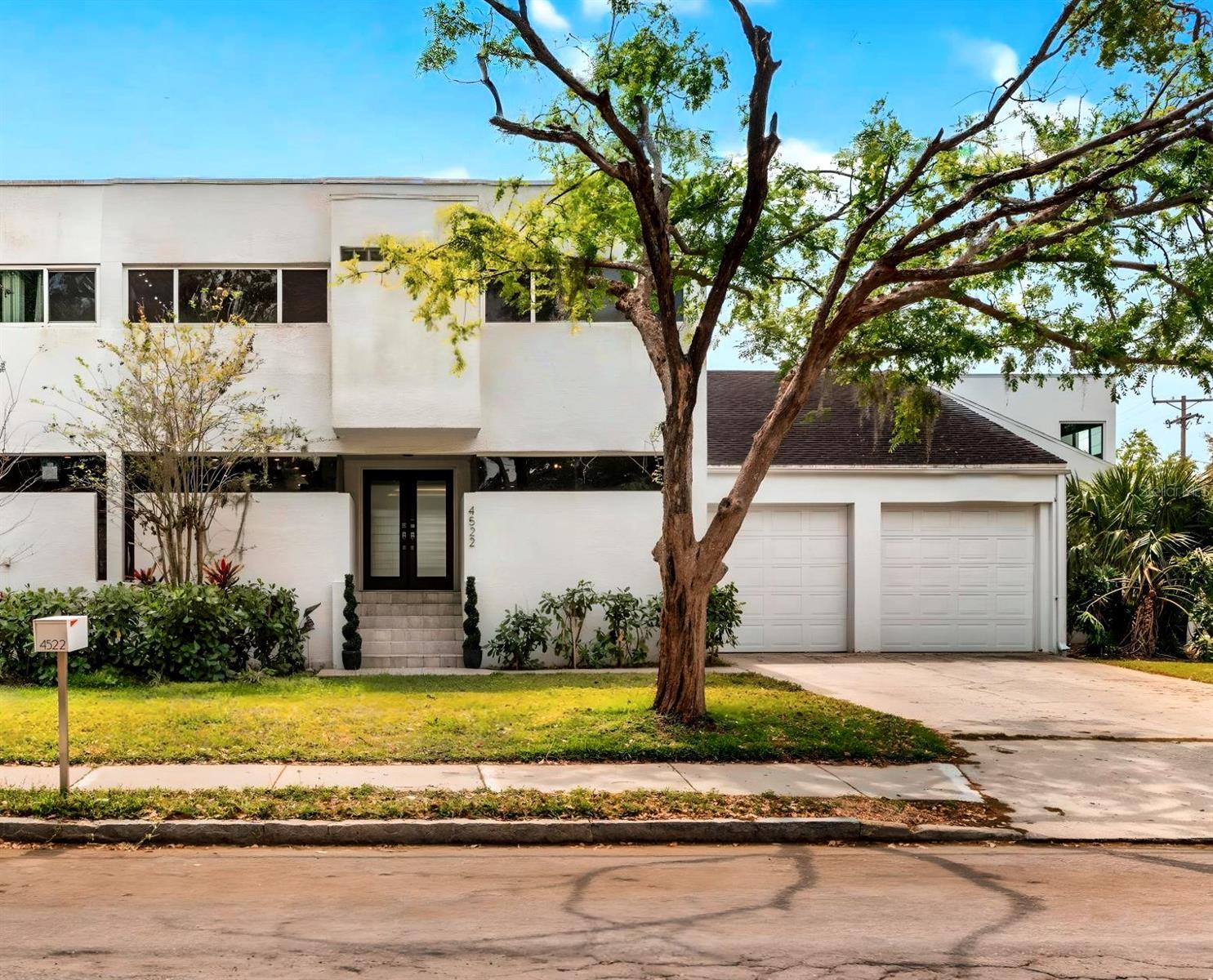 4522 North B Street, FL