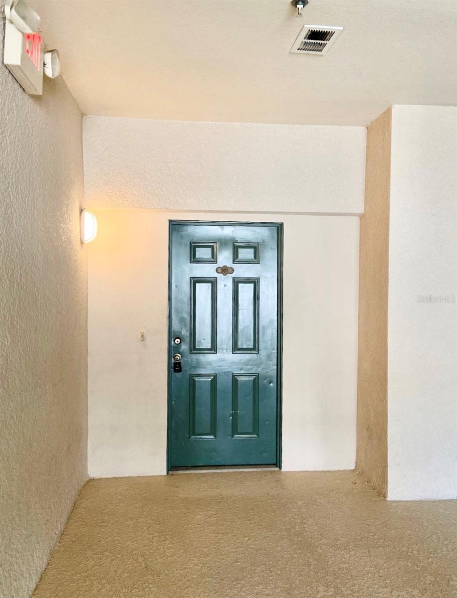 3301 Whitestone Circle, FL