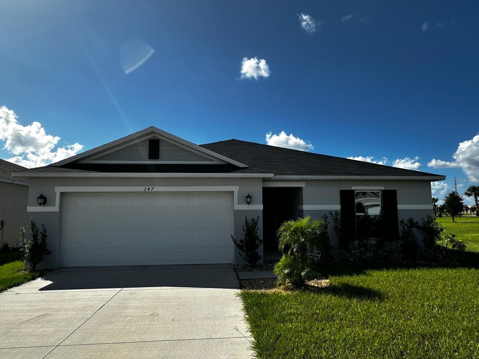 247 Summerlin Loop, FL