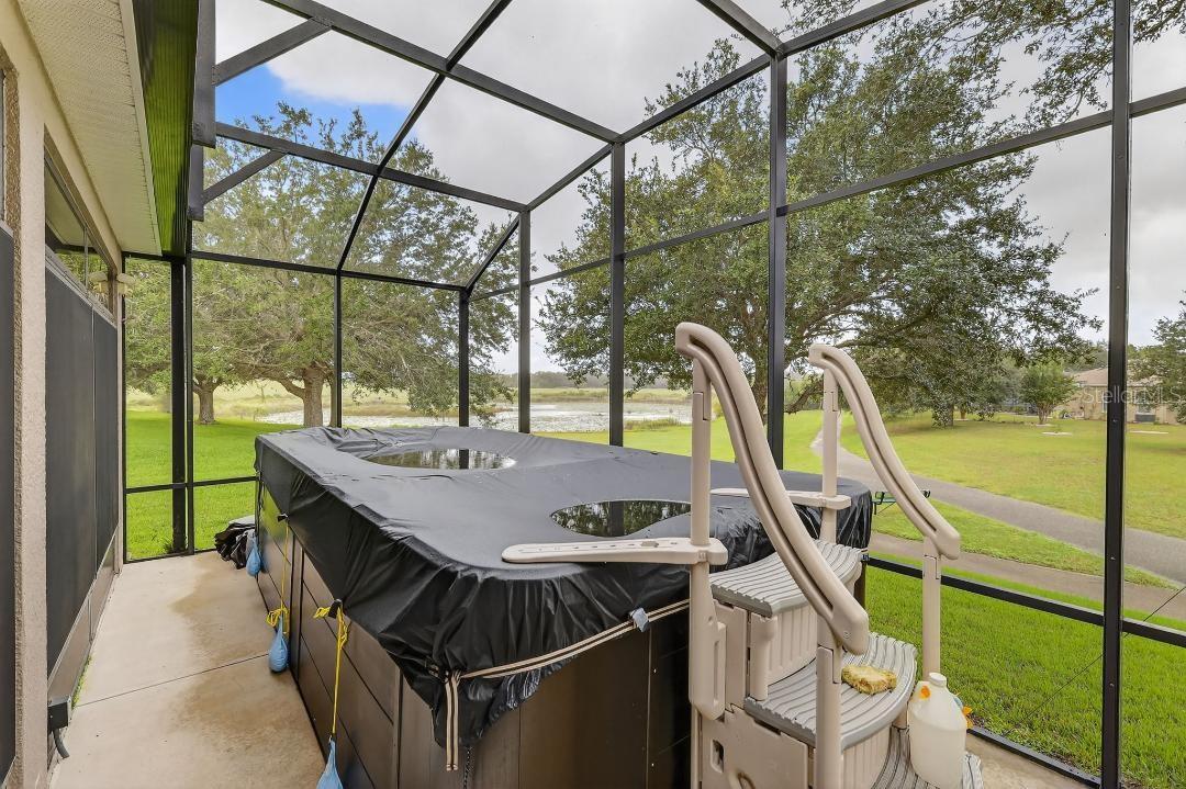 3606 Mulberry Grove Loop, FL