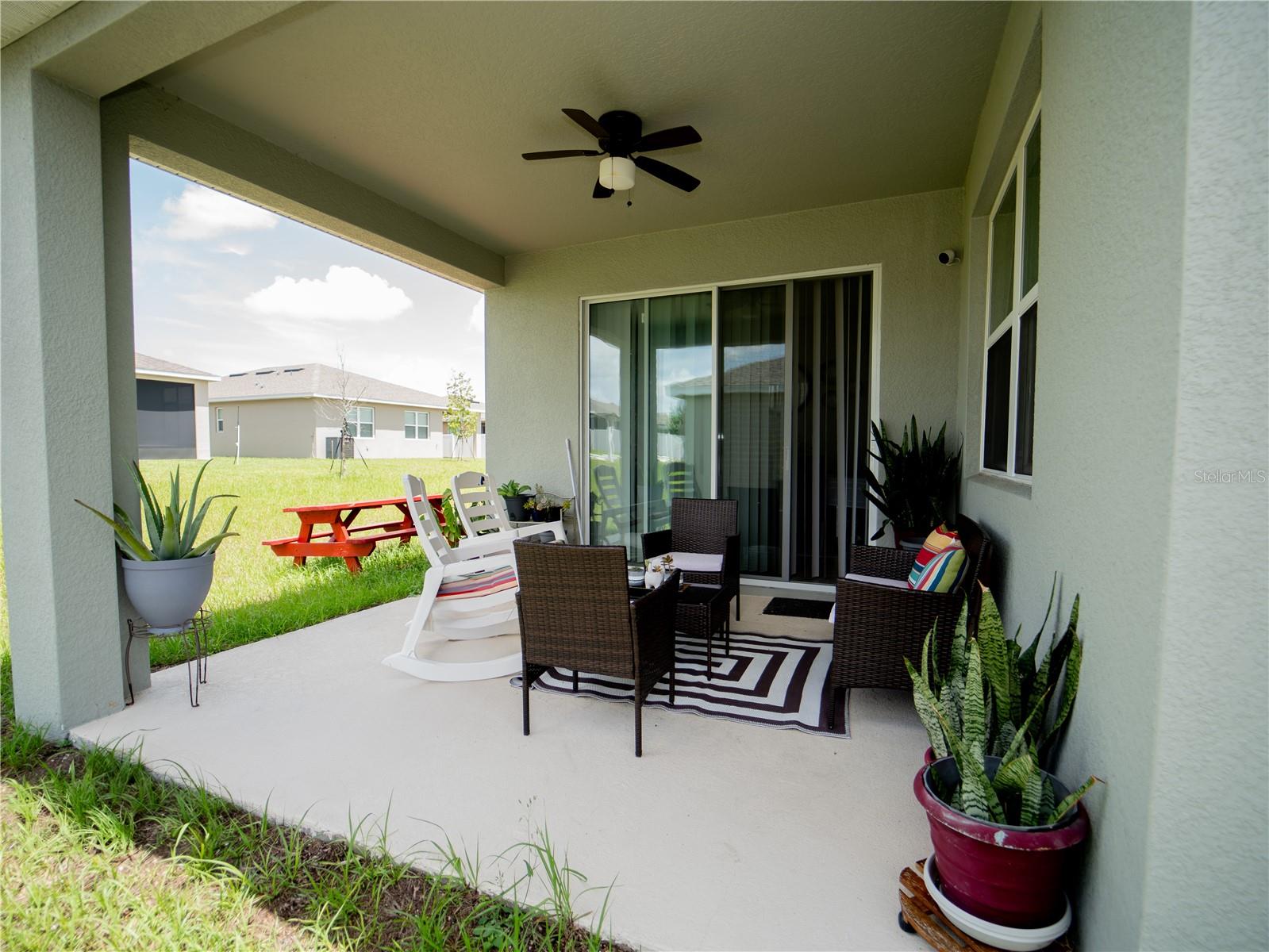 233 Hilltop Bloom Loop, FL