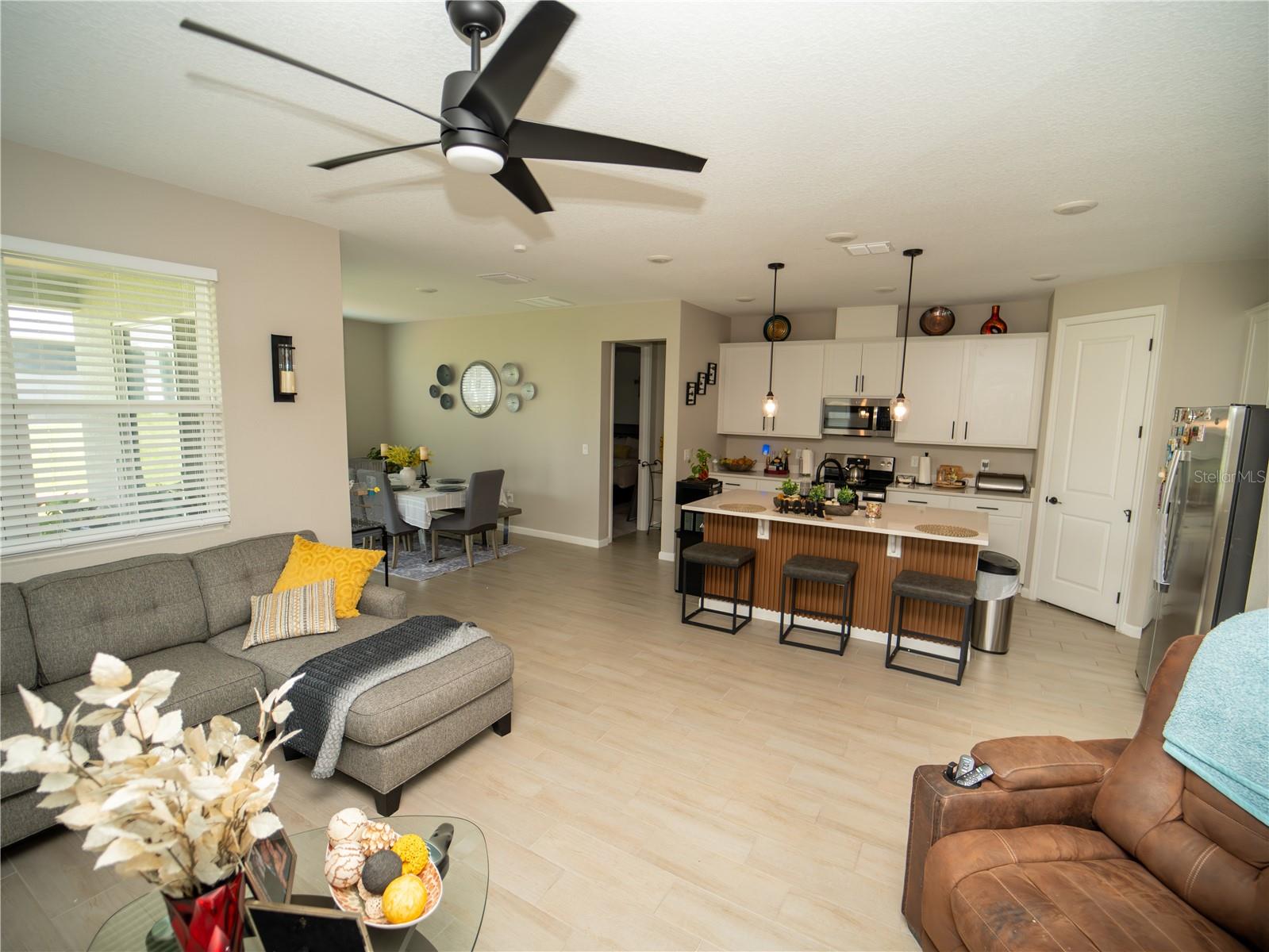 233 Hilltop Bloom Loop, FL